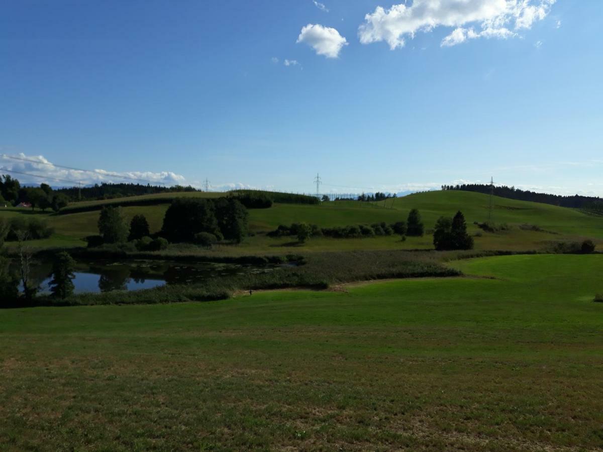 Schoene Einzimmer Wohnung Zwischen Bodensee Und Allgaeu 노이킬흐 외부 사진